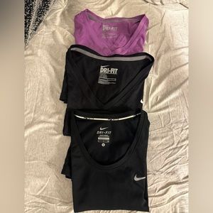 3 Nike short sleeve dri-fit shirts
Size: S
All 3 for $20